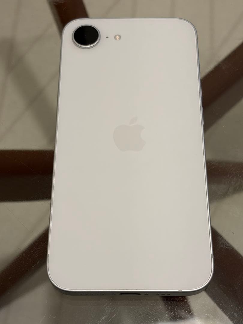 SIMフリー iPhone16e 128GB ＋ガラスフィルム＋Cタイプケーブル