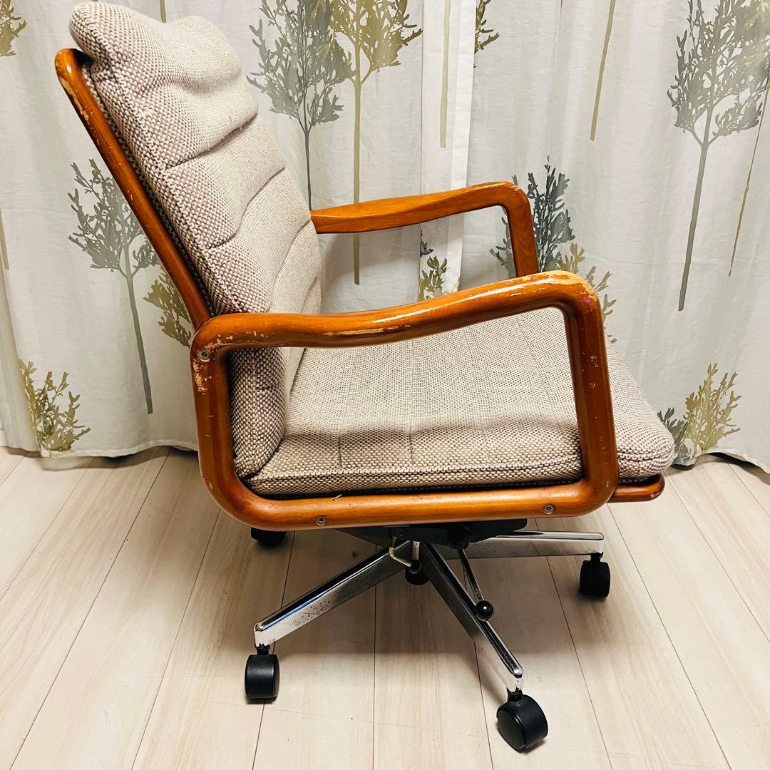 ①【カリモク家具】ヴィンテージ 昇降式　回転椅子　キャスター付き