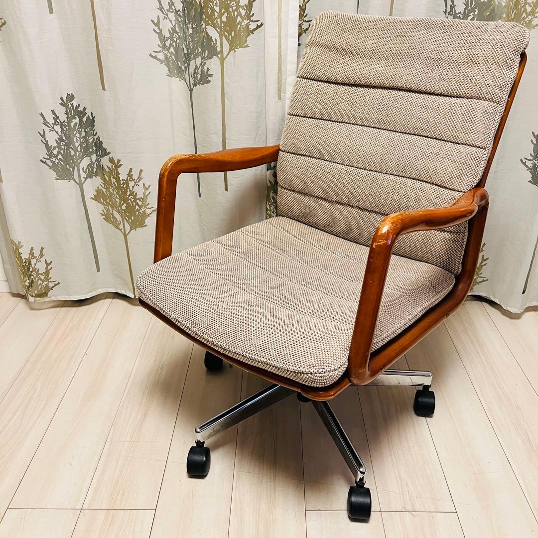 ①【カリモク家具】ヴィンテージ 昇降式　回転椅子　キャスター付き