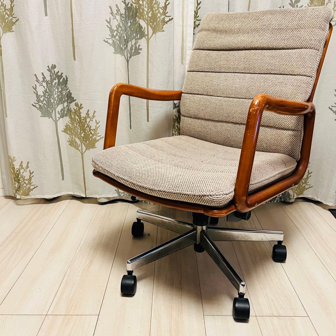 ①【カリモク家具】ヴィンテージ 昇降式　回転椅子　キャスター付き