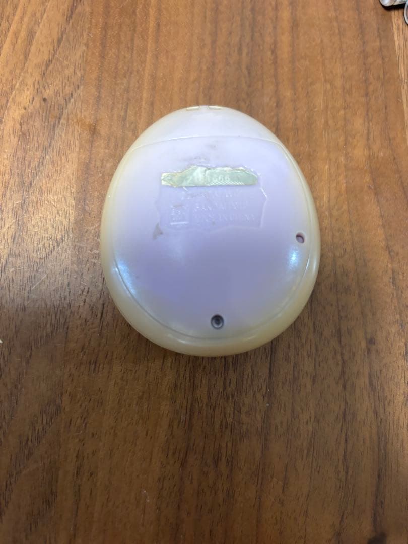 たまごっちピース　パープル？　ピンク？