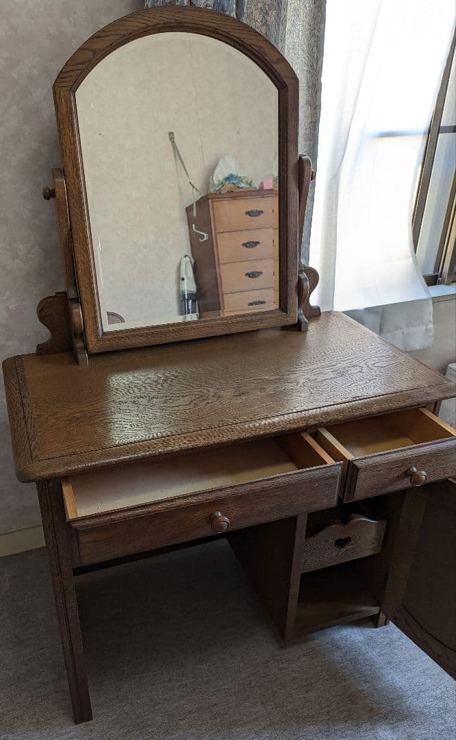 【椅子は売却済】ビンテージ　木製ドレッサー　鏡台　Dresser たのメル便