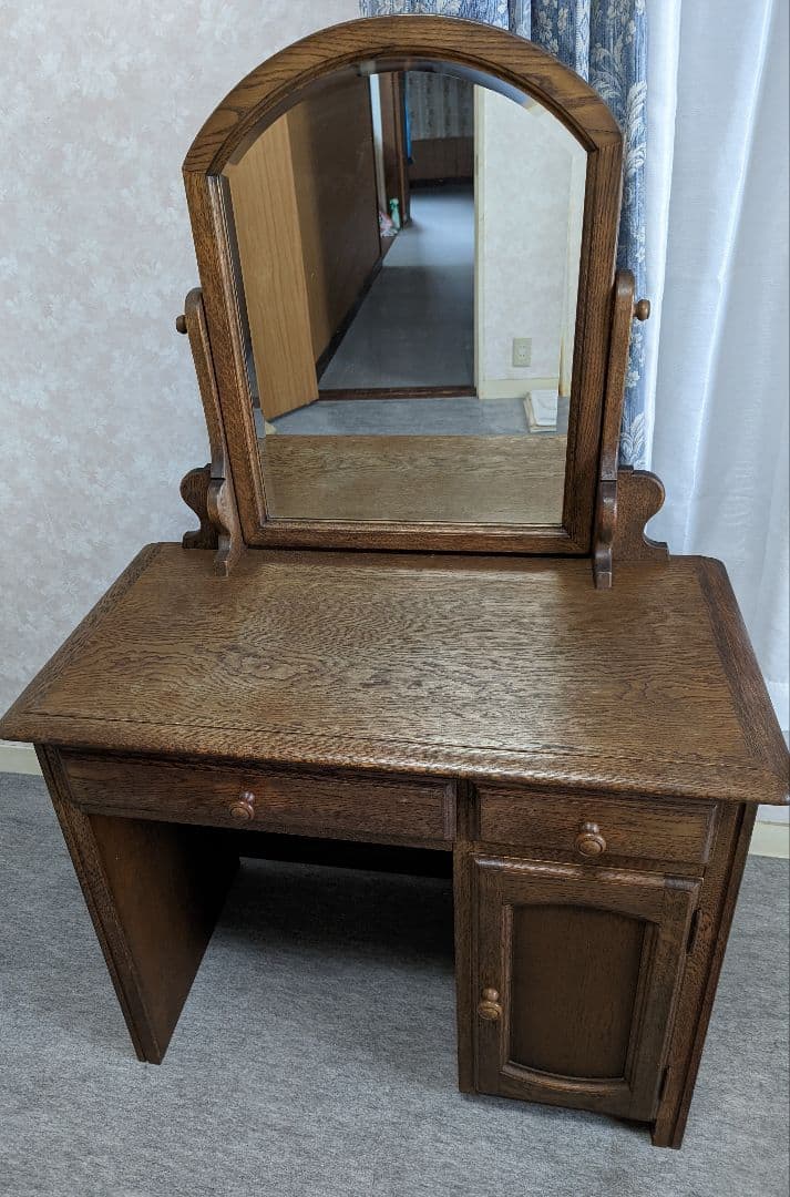 【椅子は売却済】ビンテージ　木製ドレッサー　鏡台　Dresser たのメル便
