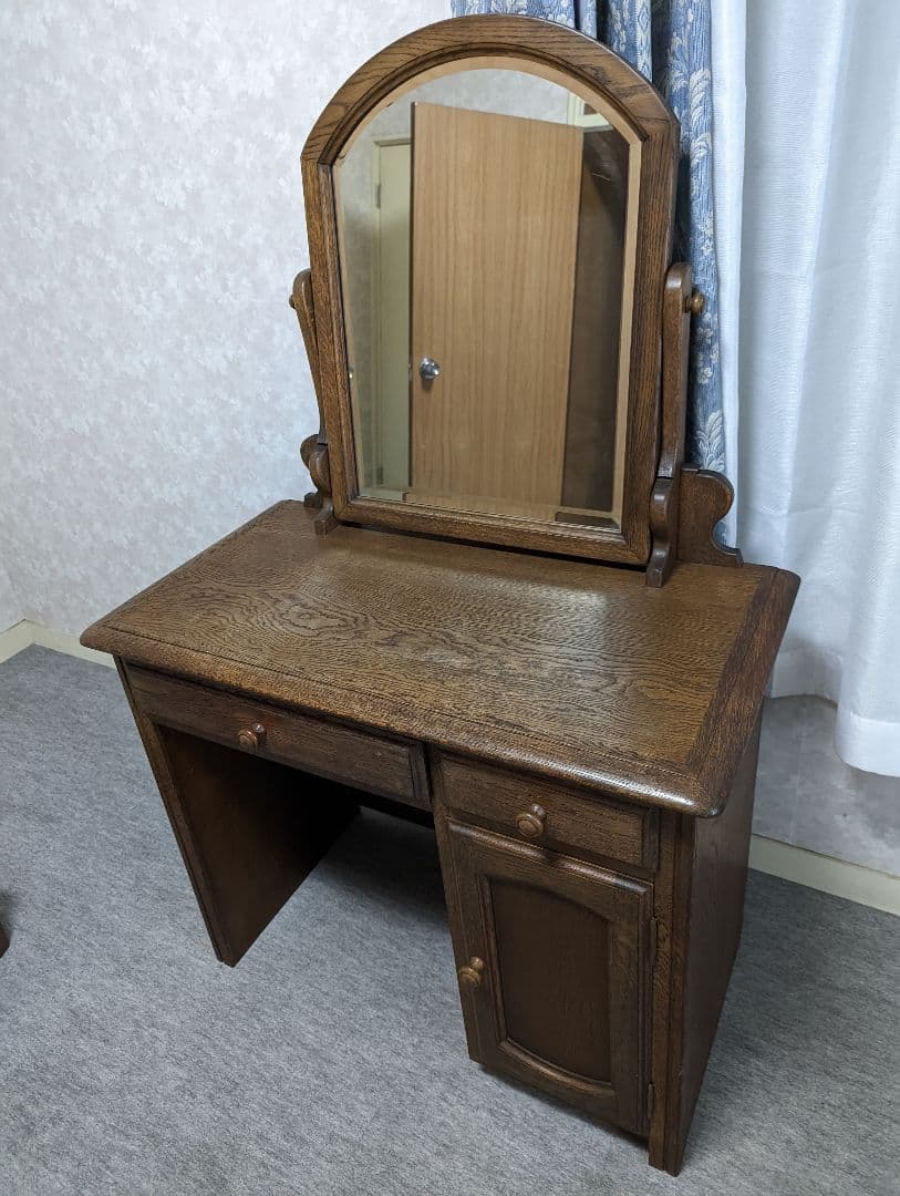 【椅子は売却済】ビンテージ　木製ドレッサー　鏡台　Dresser たのメル便