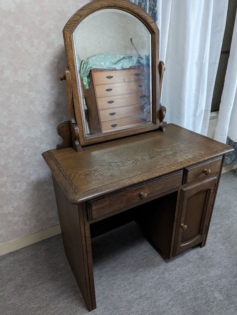 【椅子は売却済】ビンテージ　木製ドレッサー　鏡台　Dresser たのメル便