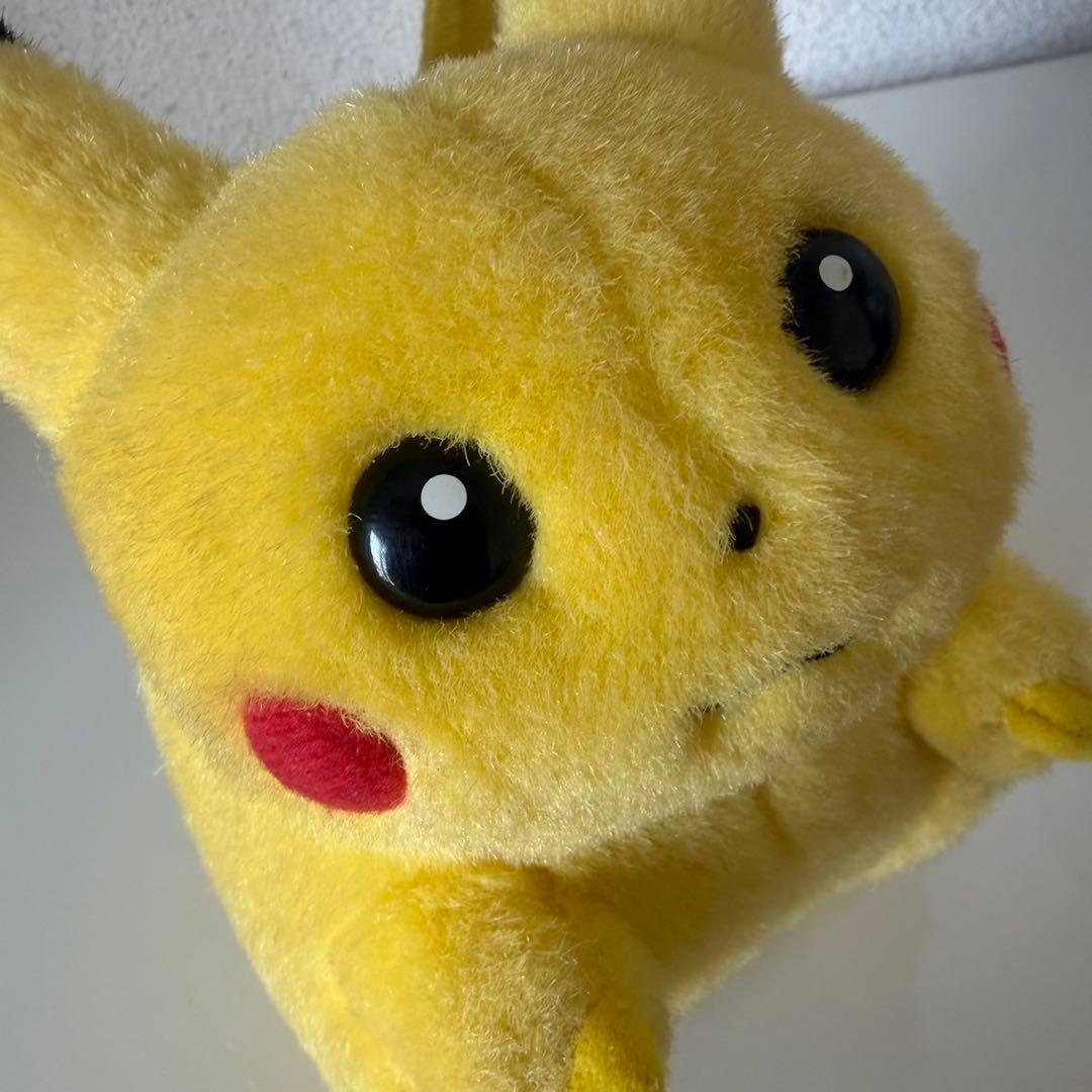 ポケモン　ピカチュウ ぬいぐるみ 初期 TOMY 音が鳴る
