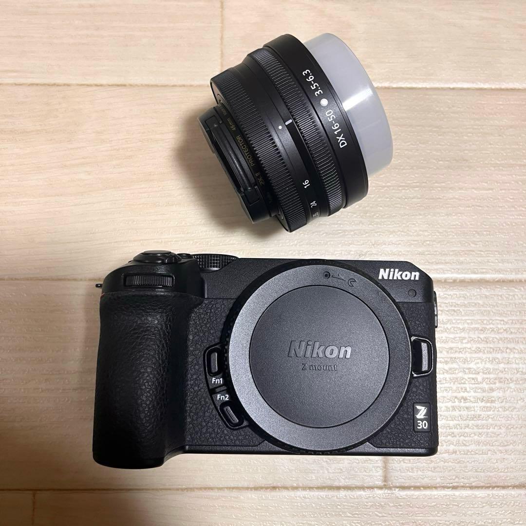 【ショット数554】Nikon Z 30 DX16-50 kit/レンズ保護付