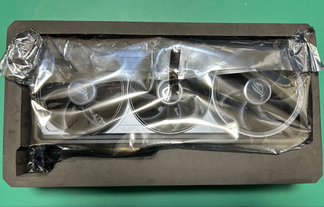 グラフィックボード・グラボ・ビデオカード RTX5090 ASUS ROG ASTRAL