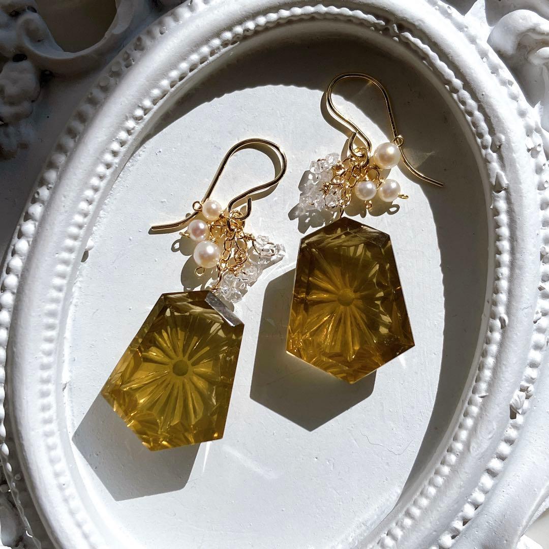 一点物✧コニャッククォーツ×両剣水晶×淡水パールピアス✧14kgf