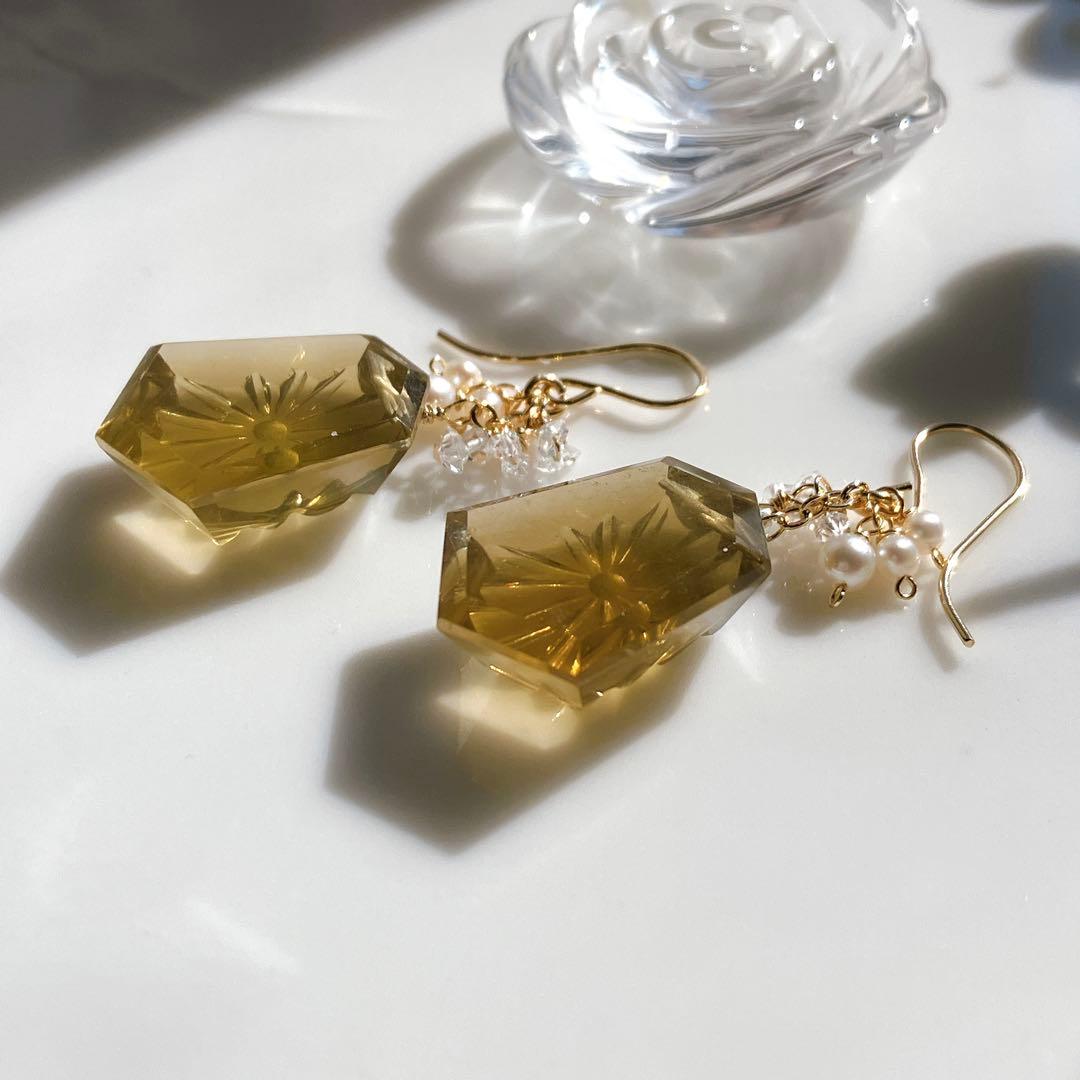 一点物✧コニャッククォーツ×両剣水晶×淡水パールピアス✧14kgf