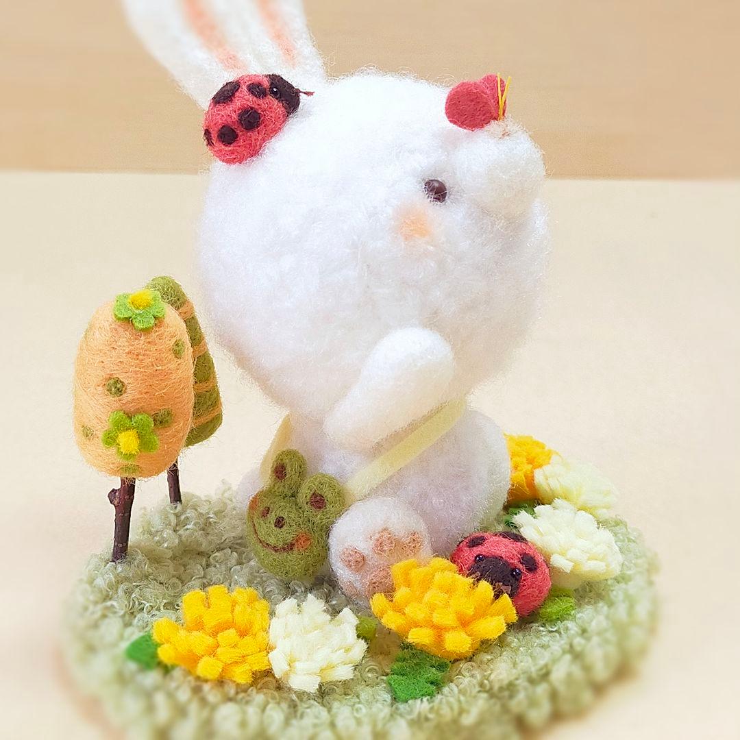 ✿羊毛フェルト✿candymarine様✿ふわふわうさぎちゃん✿たんぽぽver✿