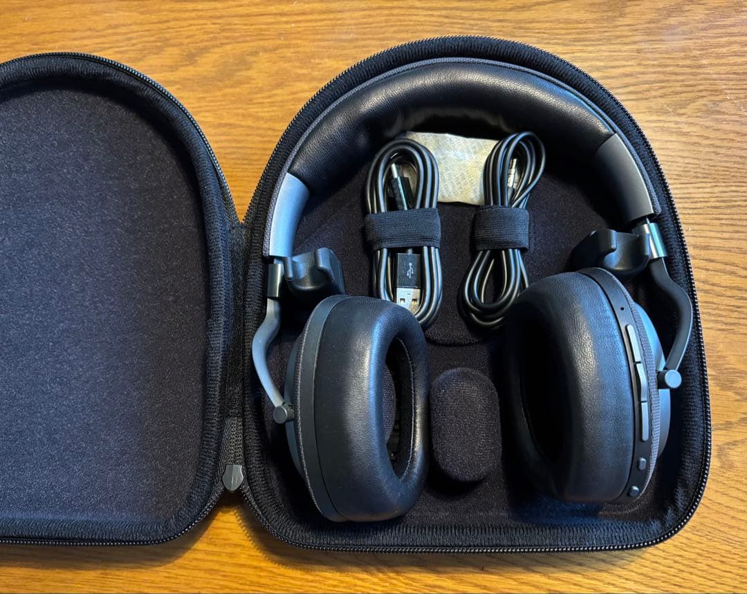 ［使用少］Bowers & Wilkins PX ワイヤレスヘッドホン グレー