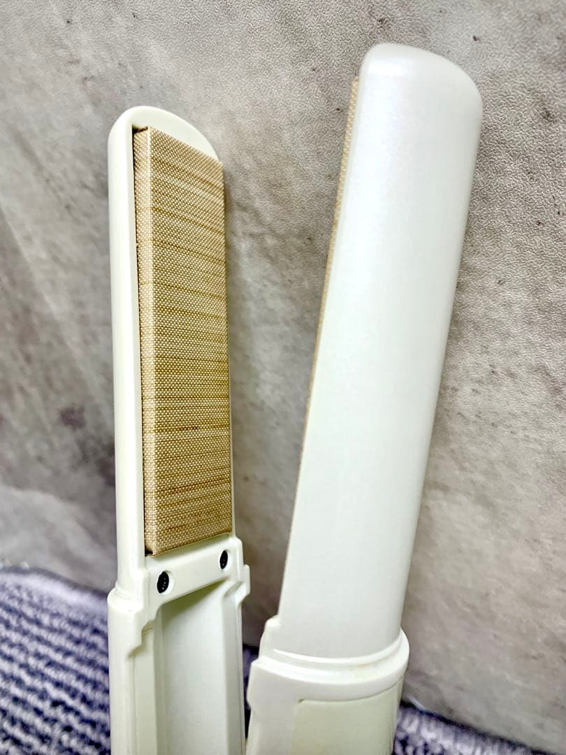 絹女 KINUJOリップアイロン 持ち運びOK！