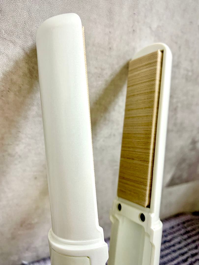 絹女 KINUJOリップアイロン 持ち運びOK！