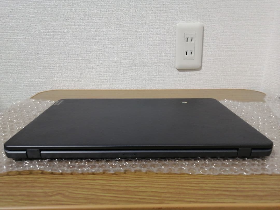 【極美品】出品今日まで　Lenovo Chromebook　ノートパソコン