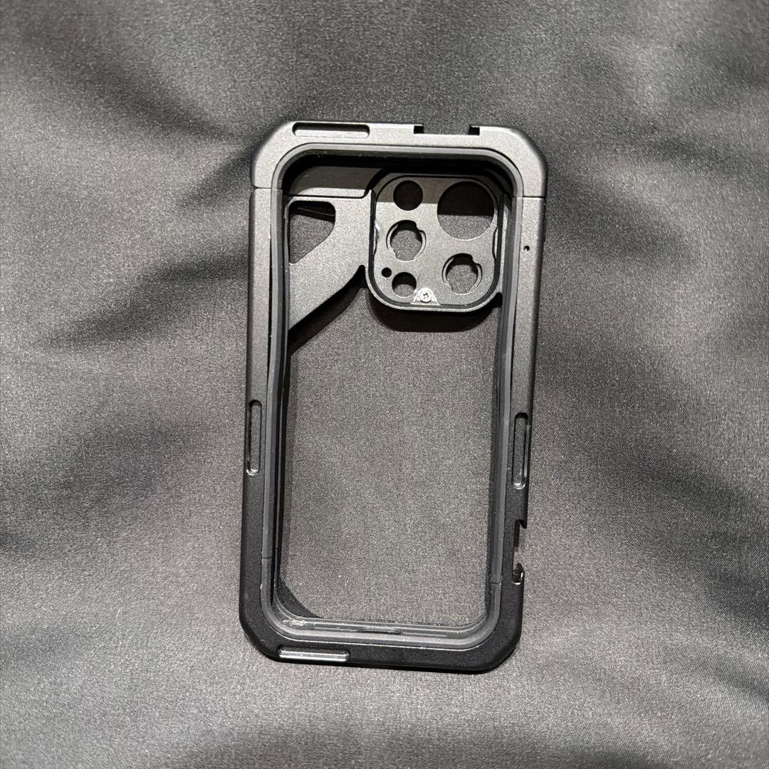 ど*ん様 SmallRig iPhone 15 Pro ビデオリグケージ 439