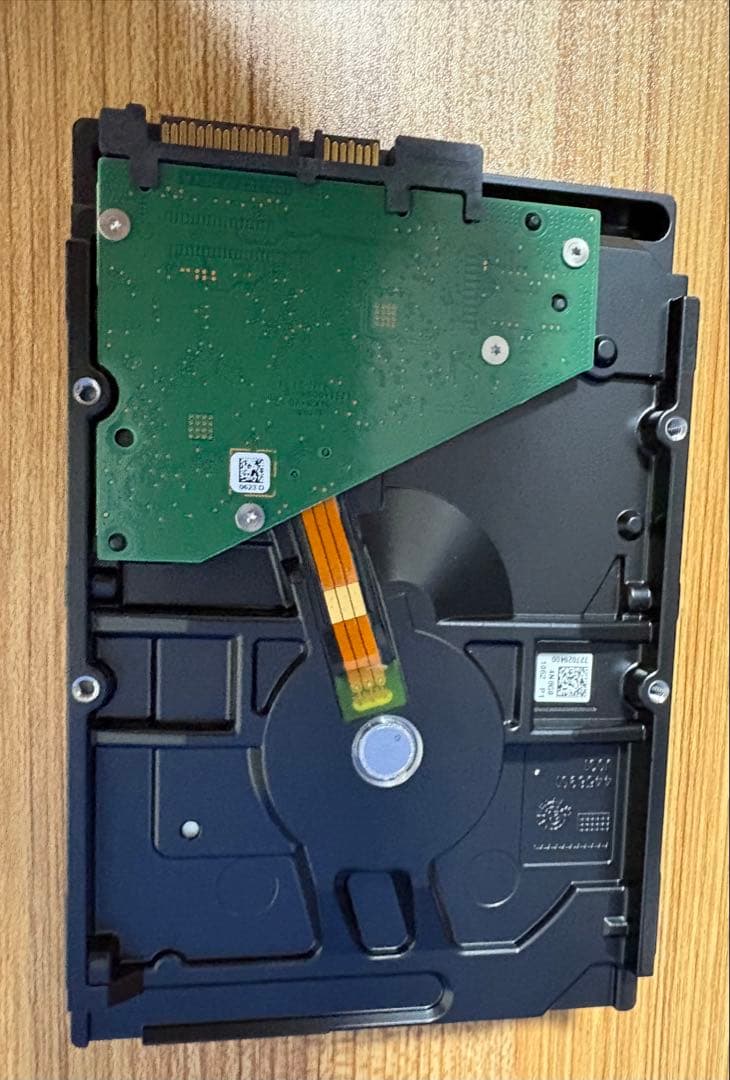 ST8000DM004 Seagate Barracuda 8TB 使用848h