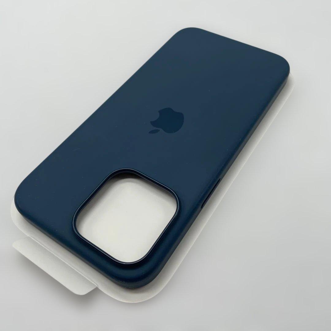 Apple MagSafe対応iPhone 15 Pro Maxケース