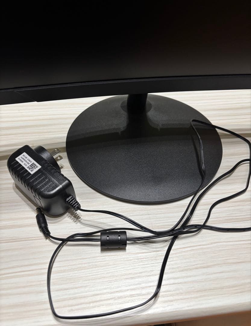 KOORUI ゲーミングモニター 湾曲 27インチ 美品