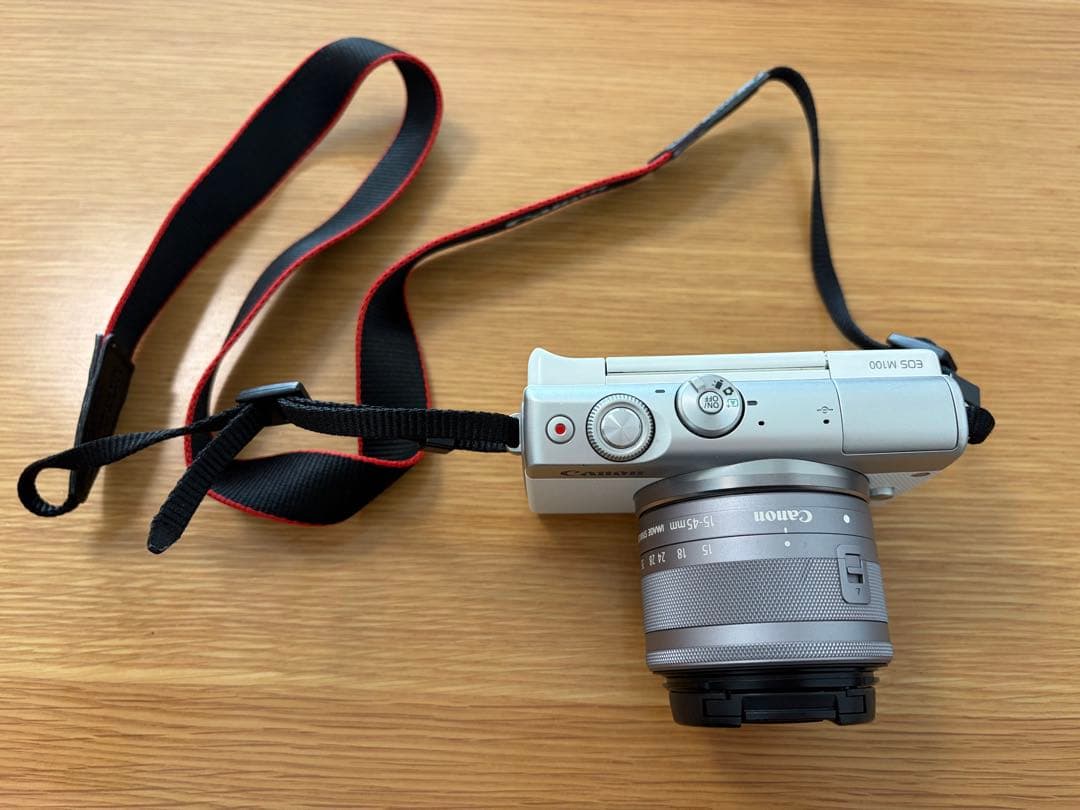 【みみ】CanonEOSM100 ホワイトダブルレンズキット付属品セット