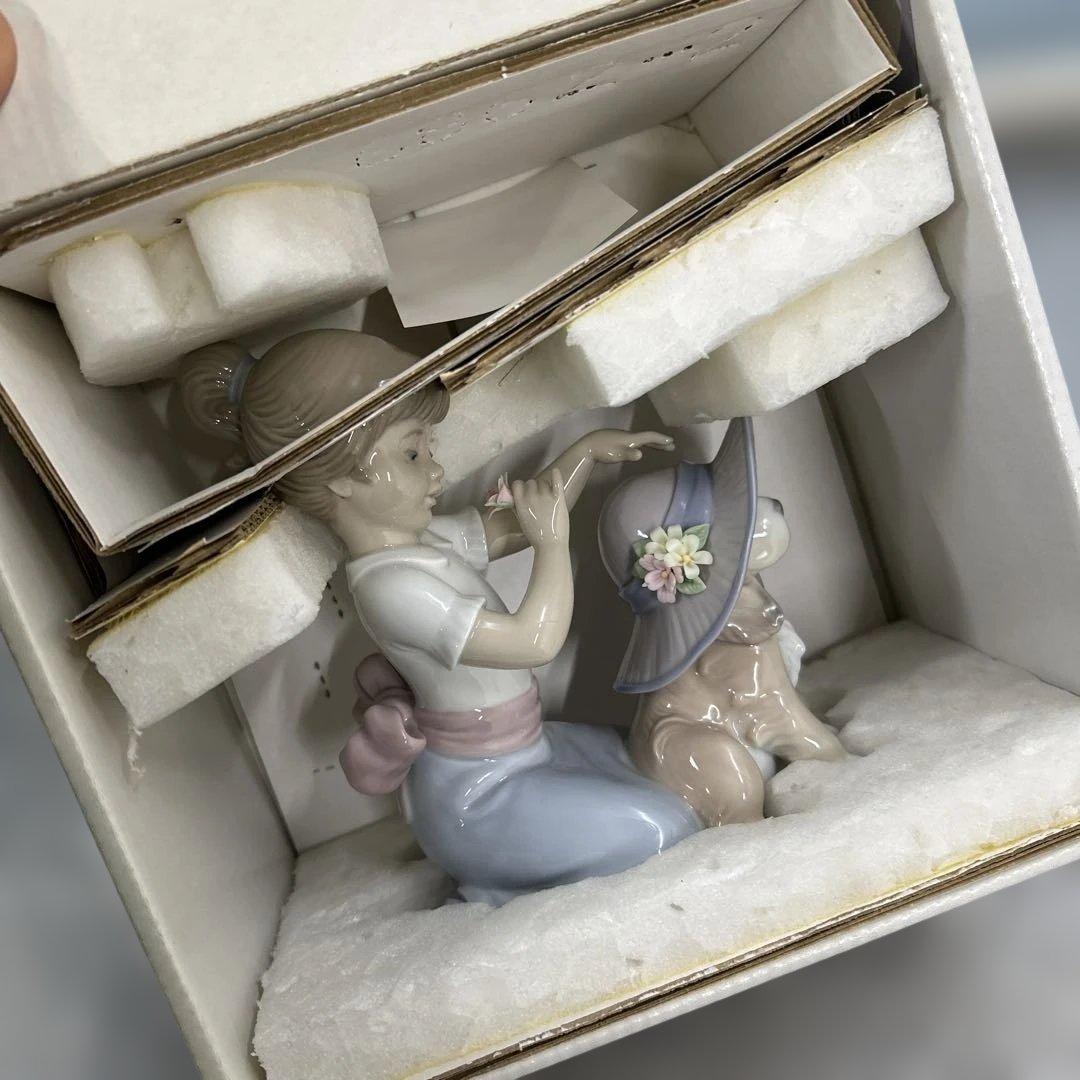 【LLADRO】おめかししようね　専用箱付き