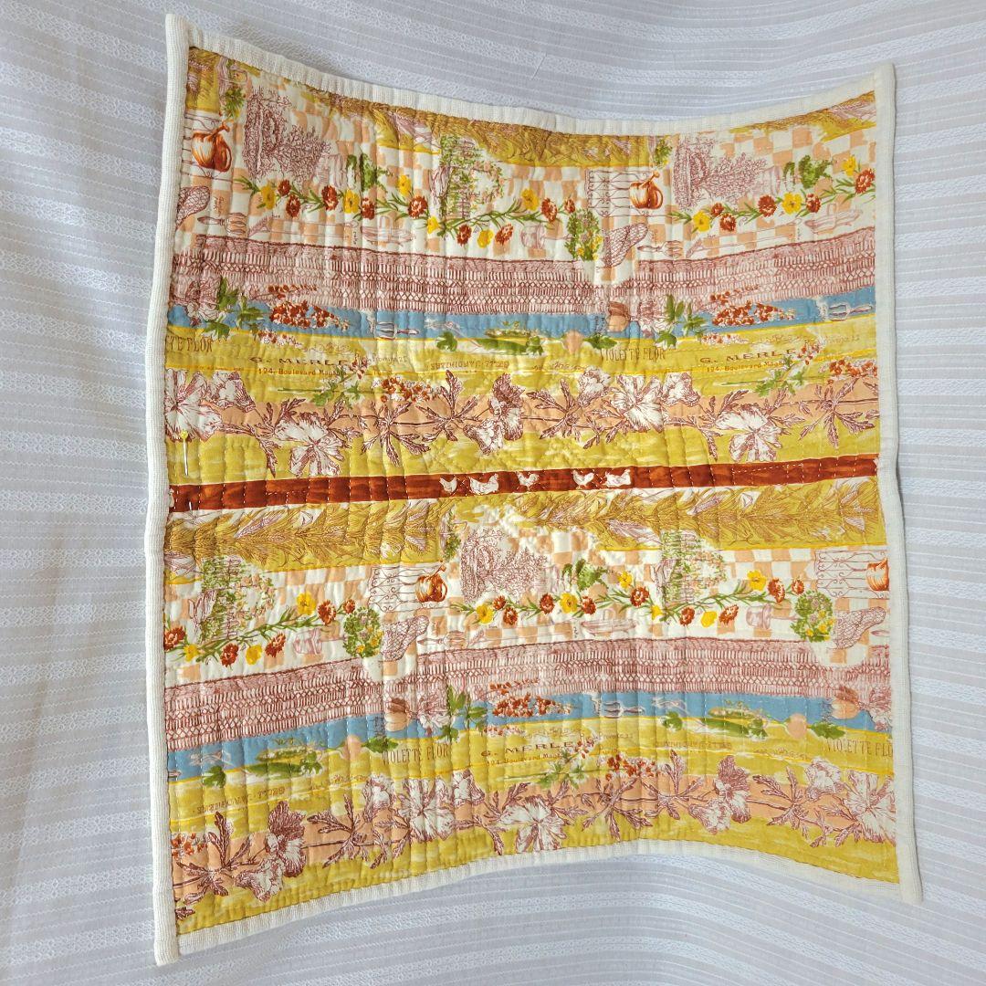 センターラグ１枚&ランチョンマットセット　パッチワーク仕上げ