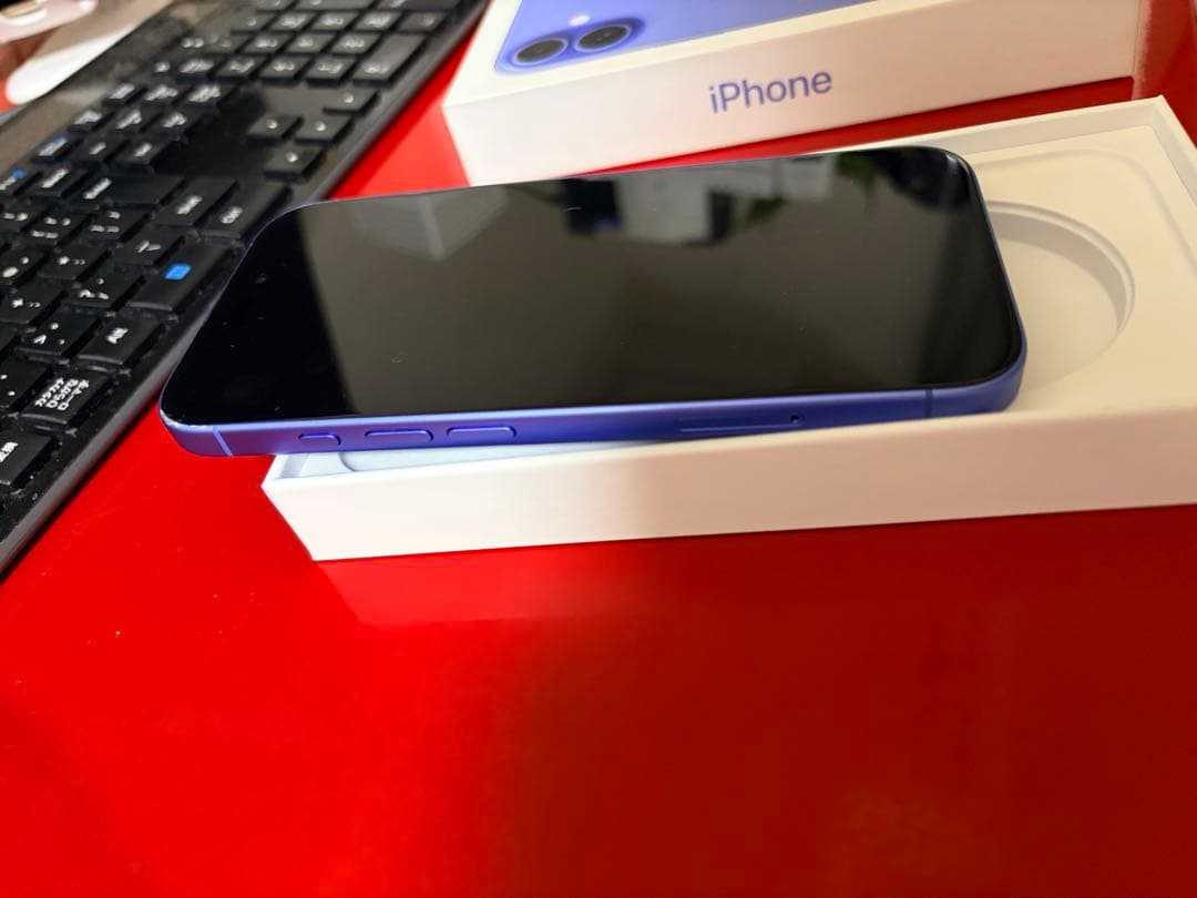 Apple iPhone 16 ウルトラマリン 本体