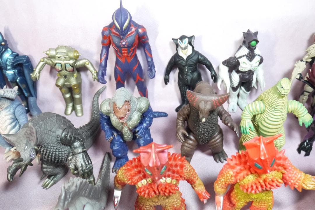 ウルトラ怪獣シリーズ　怪獣ソフビ　48体