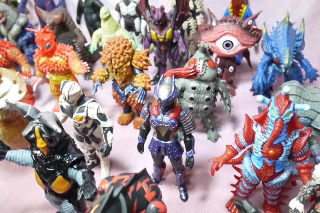 ウルトラ怪獣シリーズ　怪獣ソフビ　48体