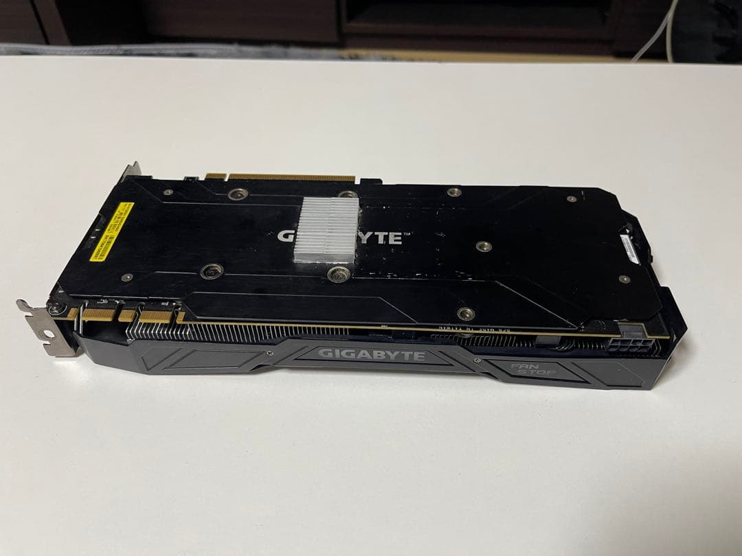 動作確認済 GIGABYTE GTX1080 グラフィックボード 空冷 3ファン