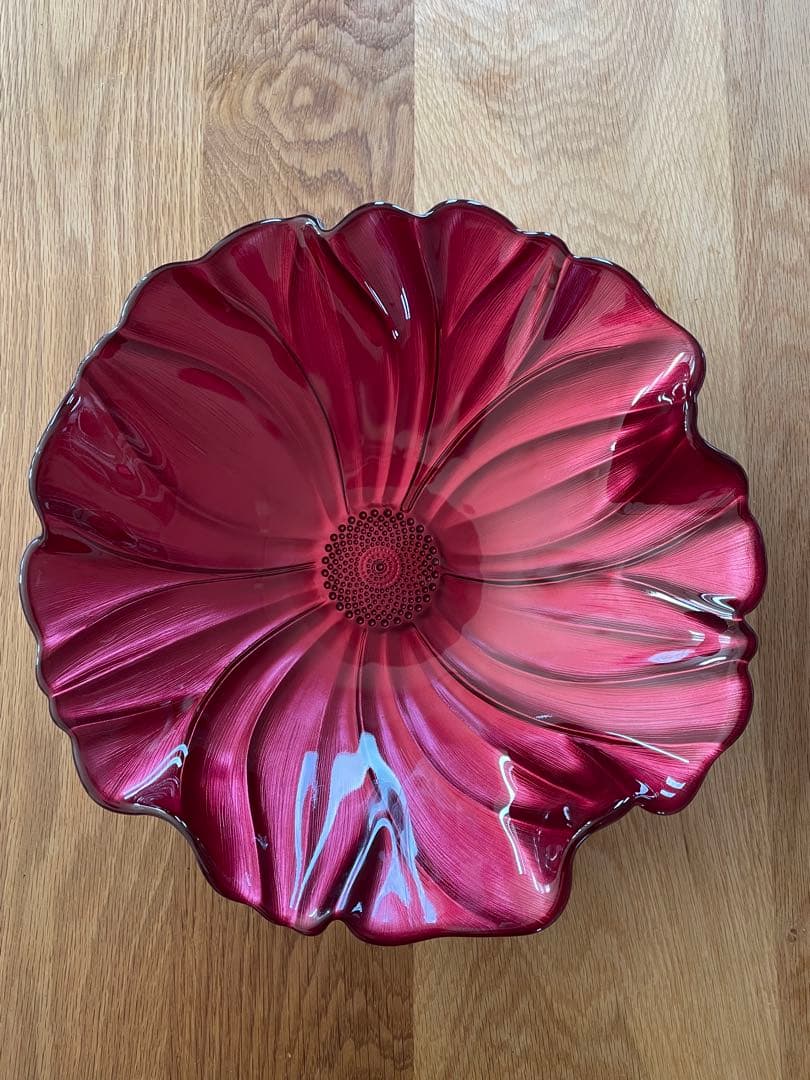 IVVマグノリア　ガラスボウル 大 赤　イヴヴ　皿　ボウル