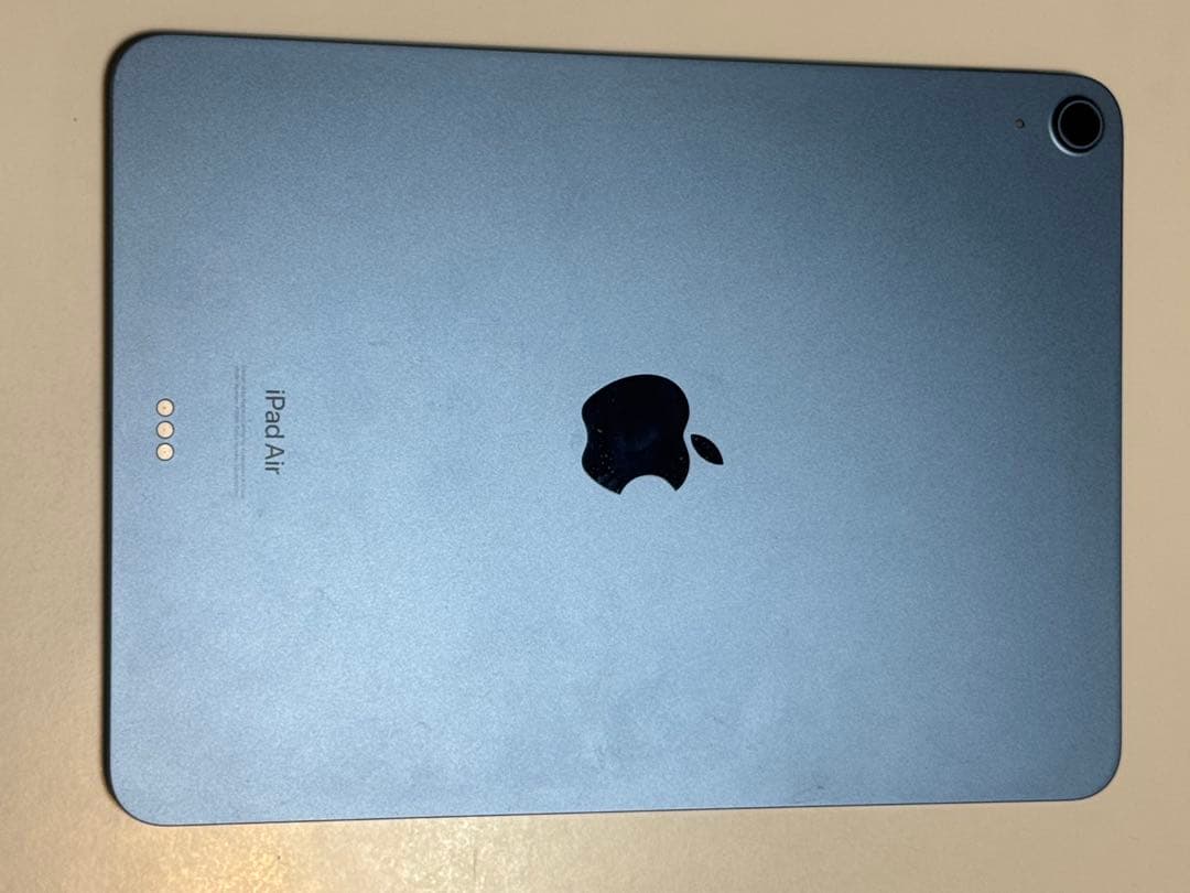 【美品】iPad Air第5世代(64GB Wi-Fiモデル）