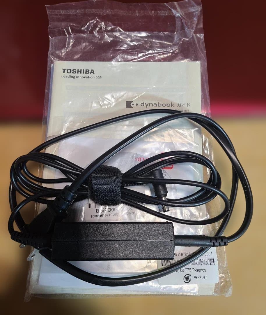 東芝 dynabook T75/PR PT75PR モデナレッド Core i7