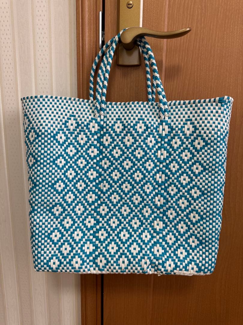 lehuarie☺︎メルカドバッグ ポンポン付き ブルー Mサイズ 美品