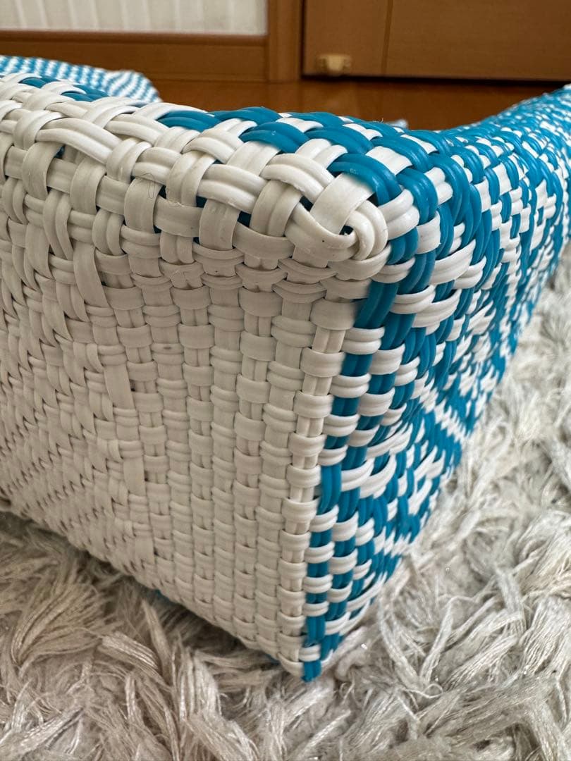 lehuarie☺︎メルカドバッグ ポンポン付き ブルー Mサイズ 美品