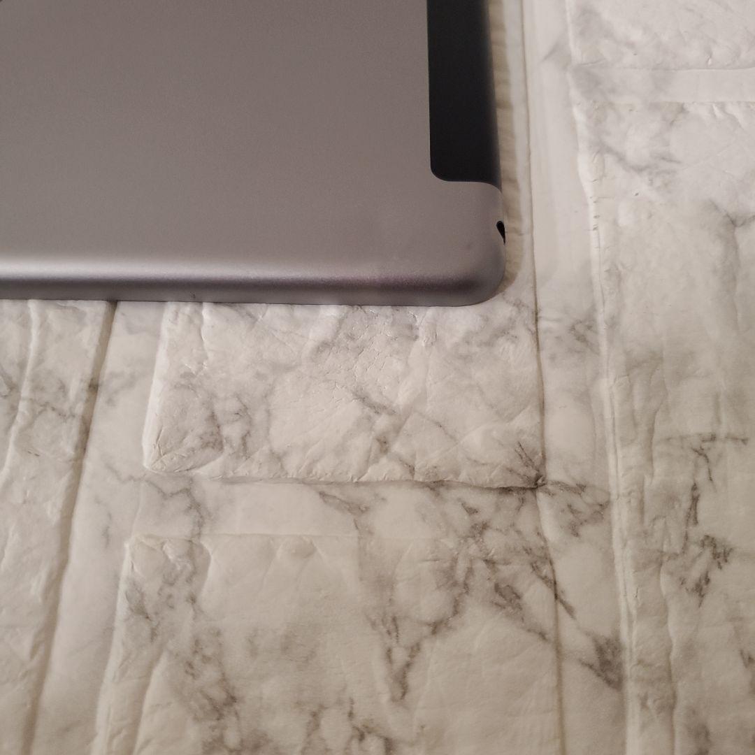 131 iPad 6世代 128GB SIMフリー スペースグレイ