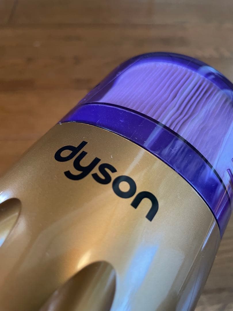 ダイソンDigital Slim Fluffy SV18 充電ドックスタンド付