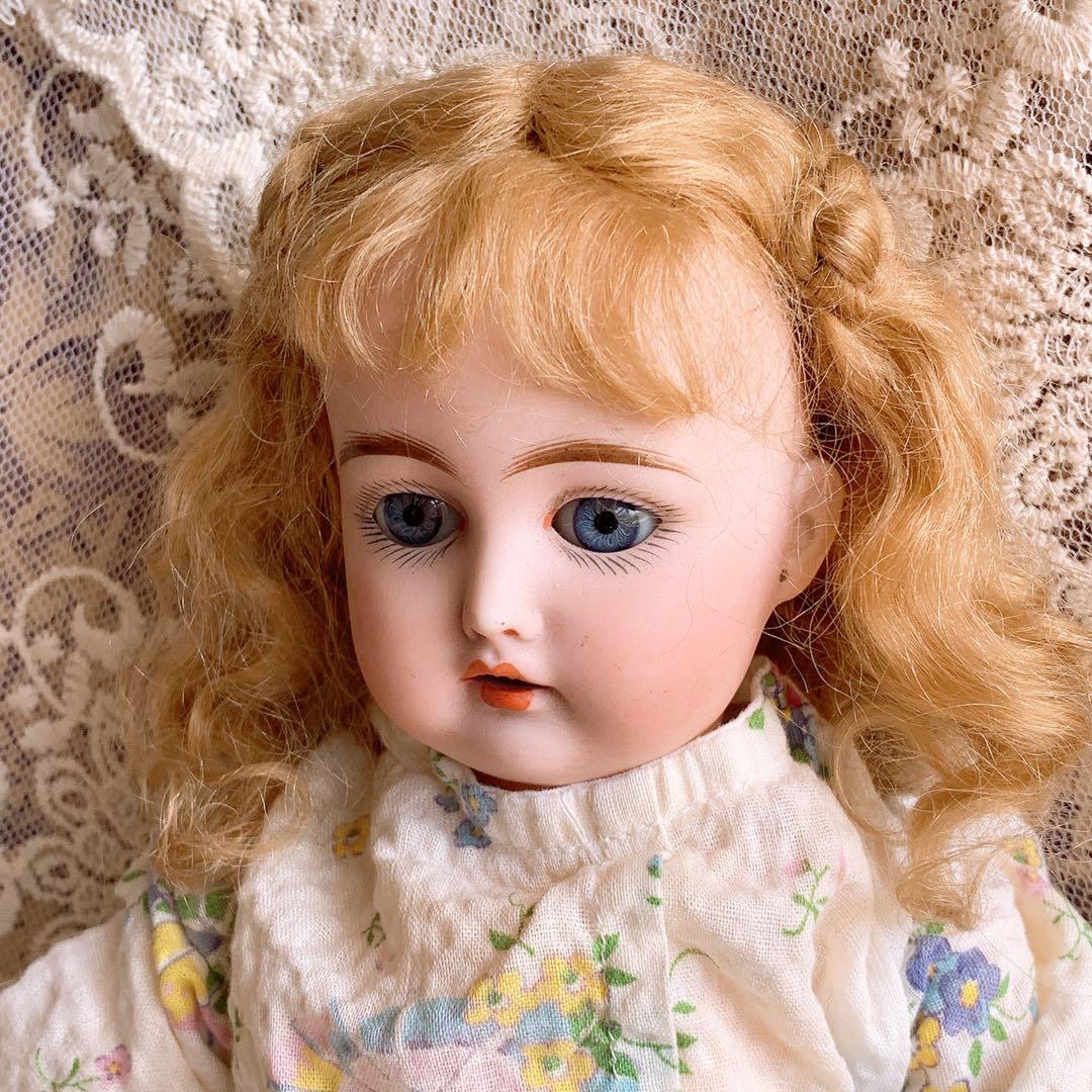 ビスクドール モヘアウィッグ ♡ サイド編み込みスタイル アッシュブロンド