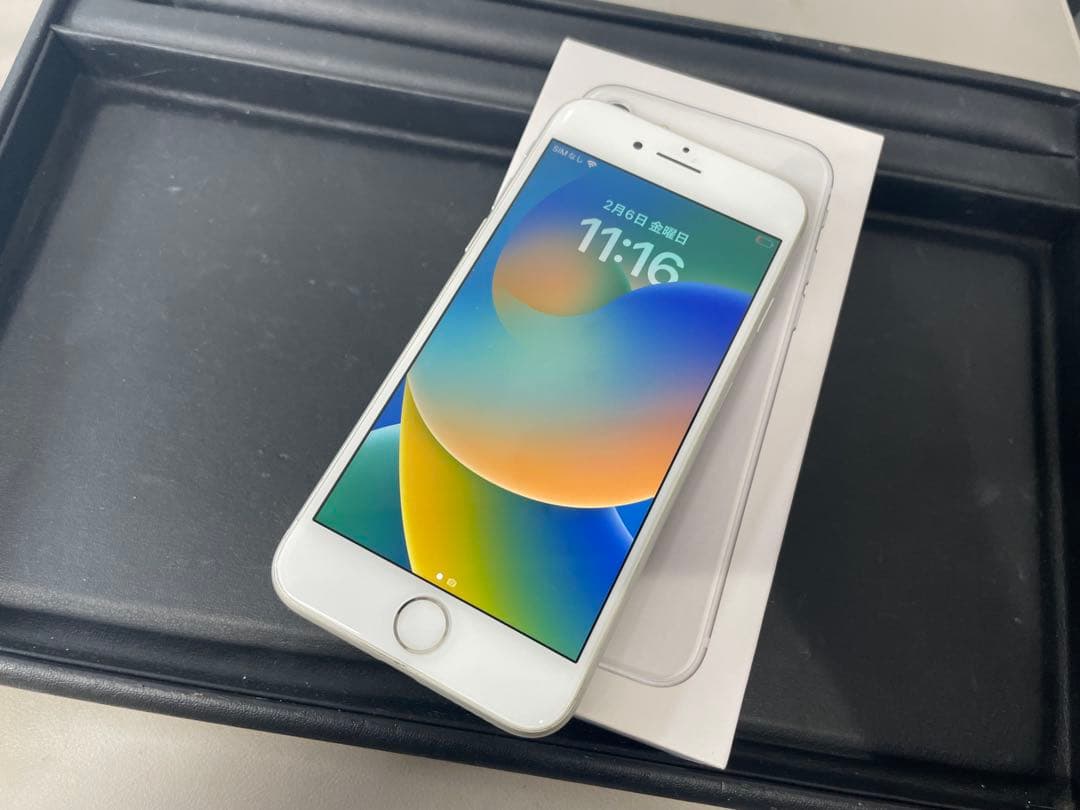 iPhone 8 256GB シルバー　動作確認済み　バッテリー100%