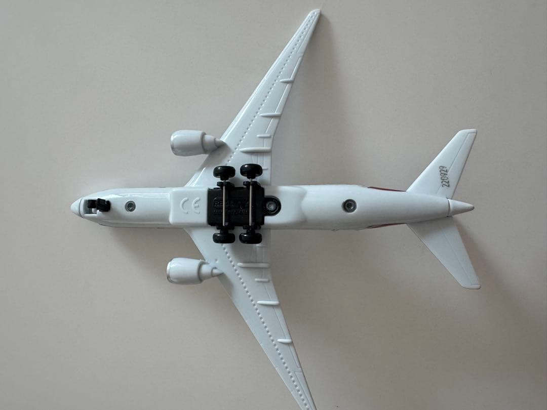 【お値下げします】エミレーツ航空 エアバスA380 9機セット　飛行機　模型