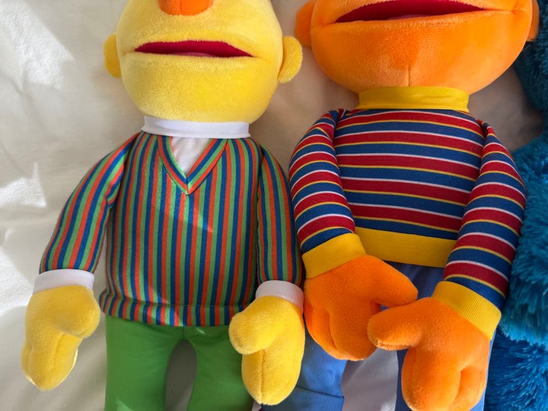 UNIQLO カウズ コラボ セサミストリート ぬいぐるみ