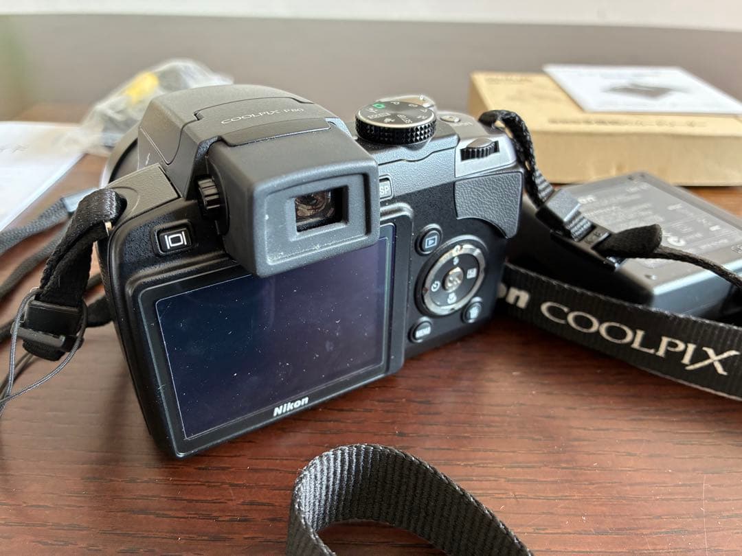 ニコン　クールピクスP80　周辺機器セット　Nikon COOLPIX P80