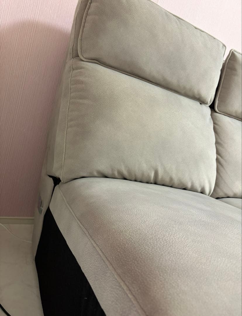 ソファ (2人掛け・一部電動リクライニング)[使用期間2年弱、定価13万円弱]