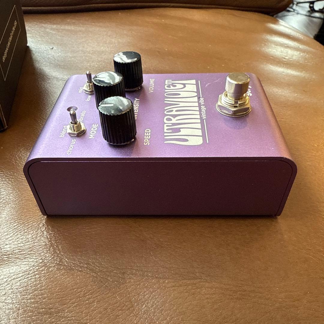 【美品】strymon ULTRAVIOLET ギターエフェクター