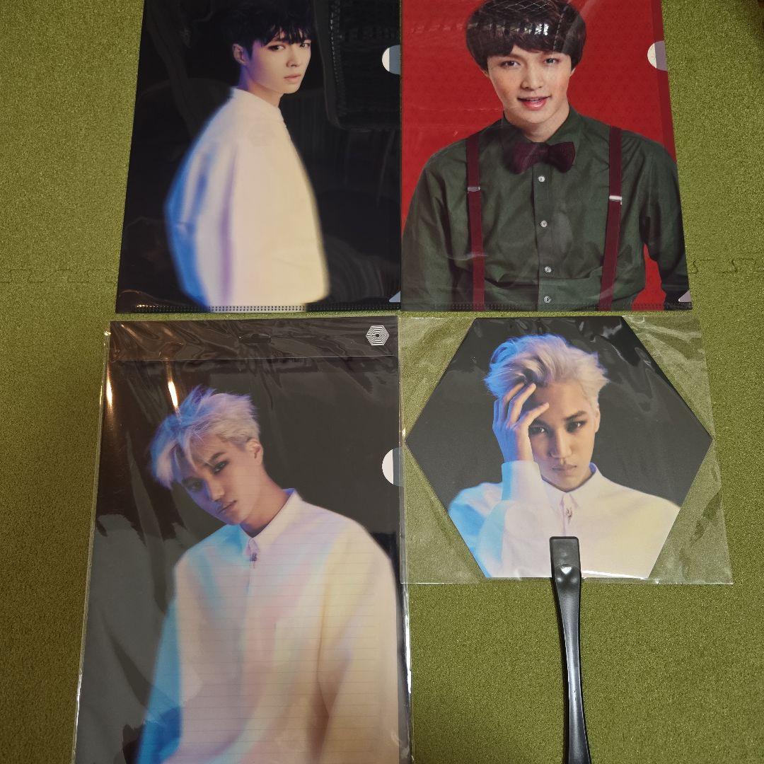 EXO トレカ カイ レイ セフン チャニョル バッジ ファイル Tシャツ58点