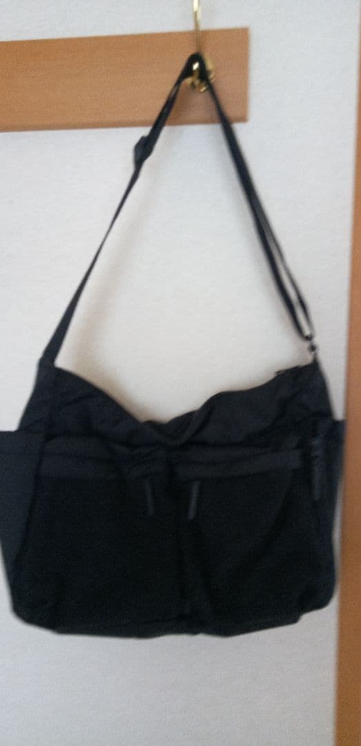 大きなポケットのショルダーバッグ　ミナペルホネン　ハンドメイド