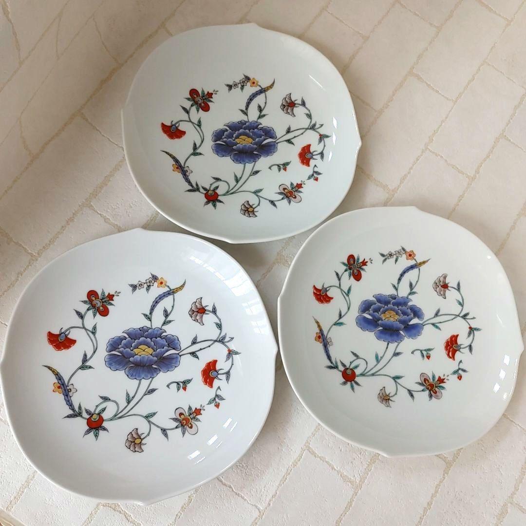 十三代柿右衛門窯絵付師 舘林古琳庵作 色赤絵花文輪花皿 三客揃