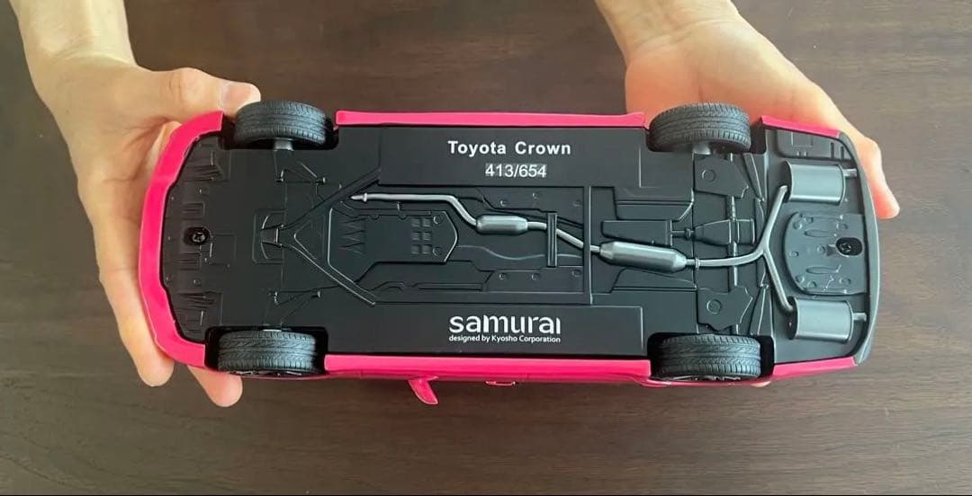 あのクラウンです　ピンクのクラウン　スケール 1/18　モデルカー　レプリカ