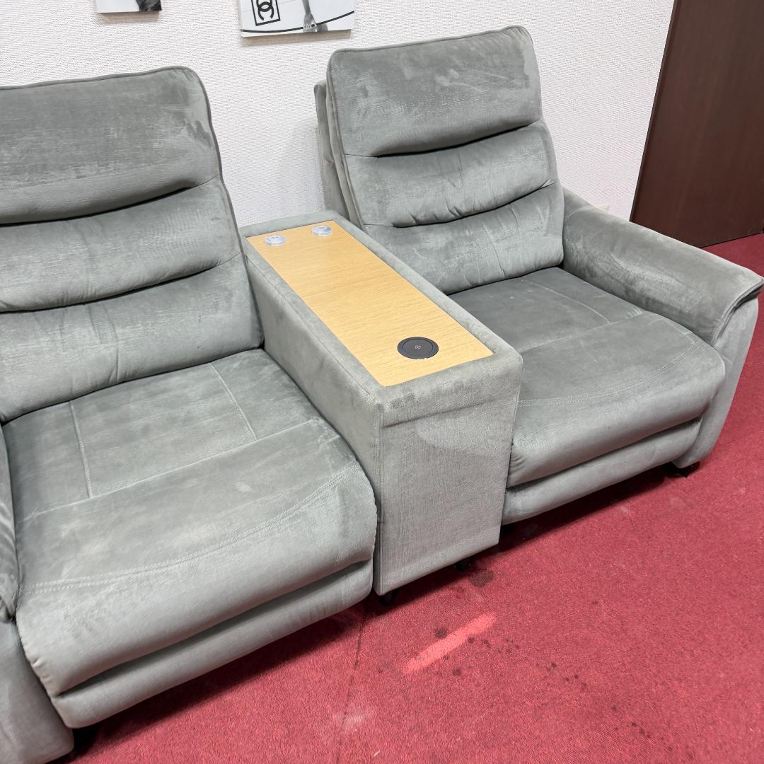 東京23区送料無料　美品ニトリ　2人リクライニングソファー　充電器ポート有り
