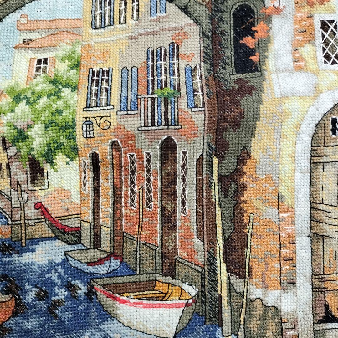 【お値下げ中】クロスステッチ完成品　　Charming Waterway